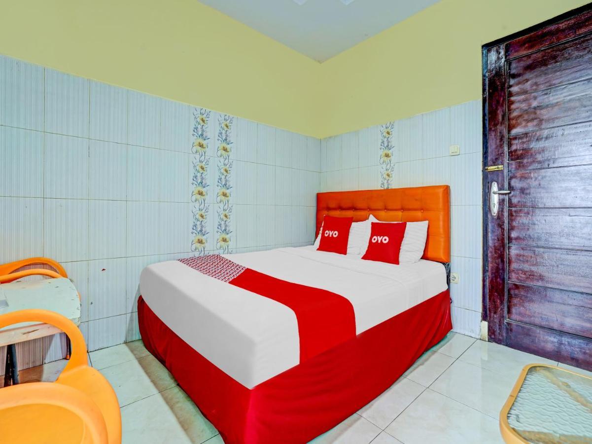 Oyo 90238 Hotel Nusantara Чиребон Экстерьер фото