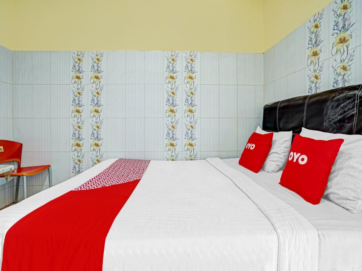 Oyo 90238 Hotel Nusantara Чиребон Экстерьер фото