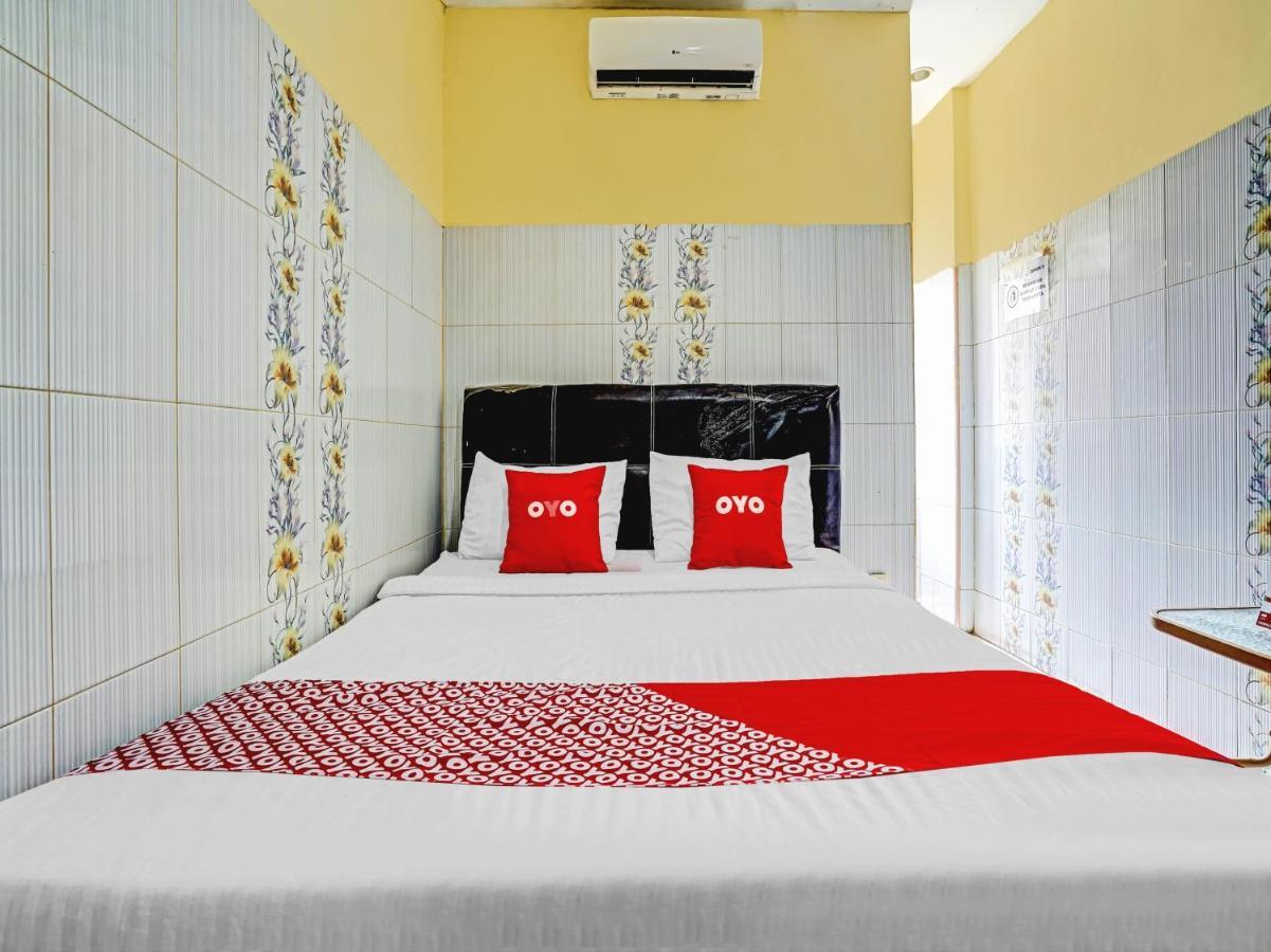 Oyo 90238 Hotel Nusantara Чиребон Экстерьер фото